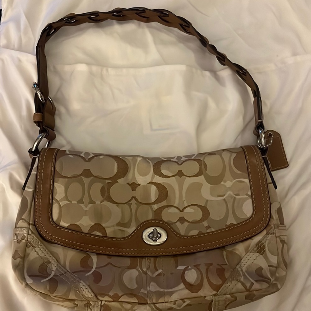 Coach Shoulder bag